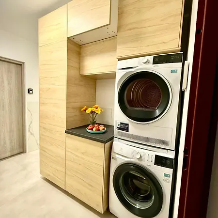 Stylish 1bedroom Prime Location アパート ワルシャワ